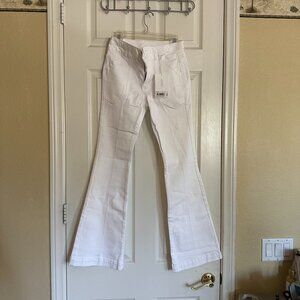 NWT Frame Double Button Pocket Flare Jeans in White